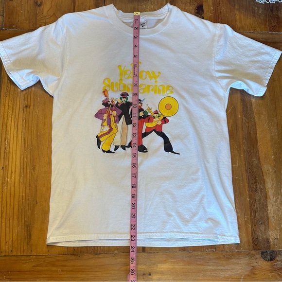 Yellow Submarine Gildan soft style t shirt - Picture 5 of 6